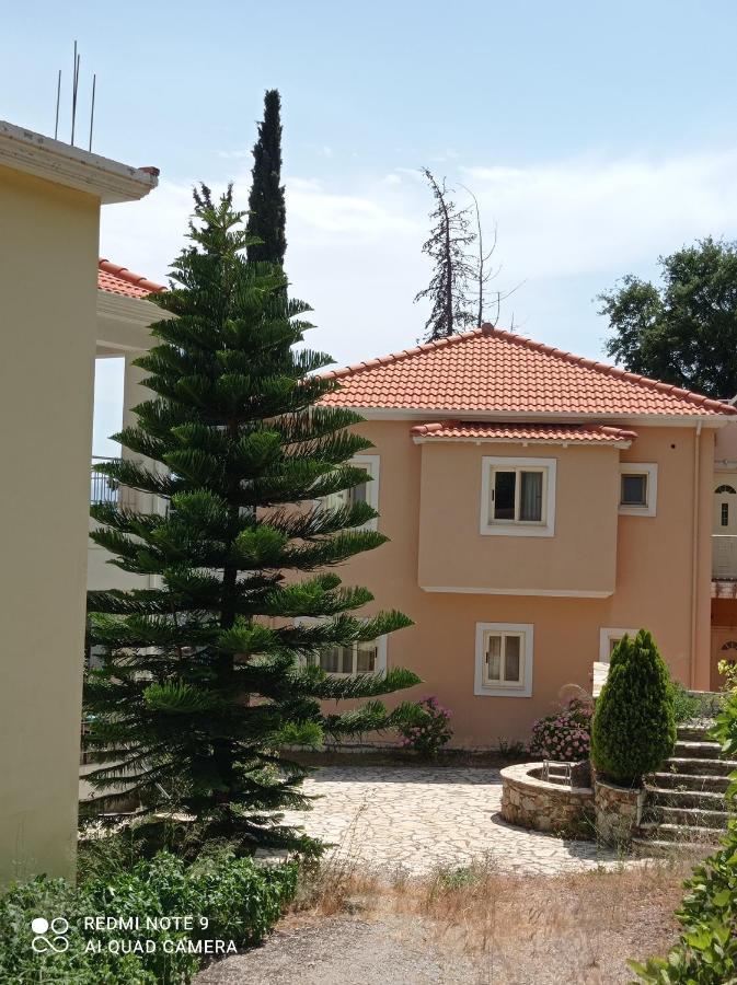Hotel Theasis Paralia Sergoulas Экстерьер фото